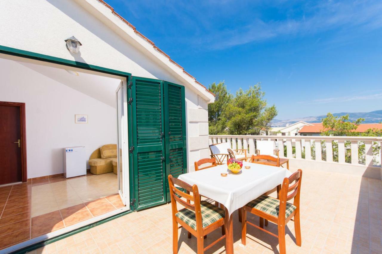 Guesthouse Vakans Slatine Exterior foto